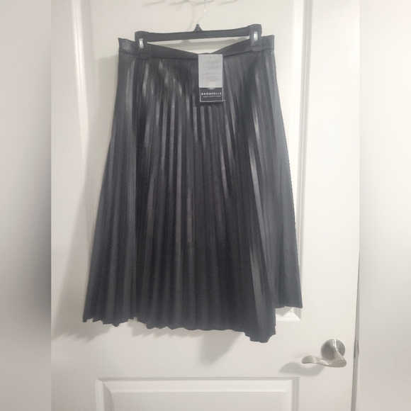 bagatelle Dresses & Skirts - Bagatelle black faux leather skirt